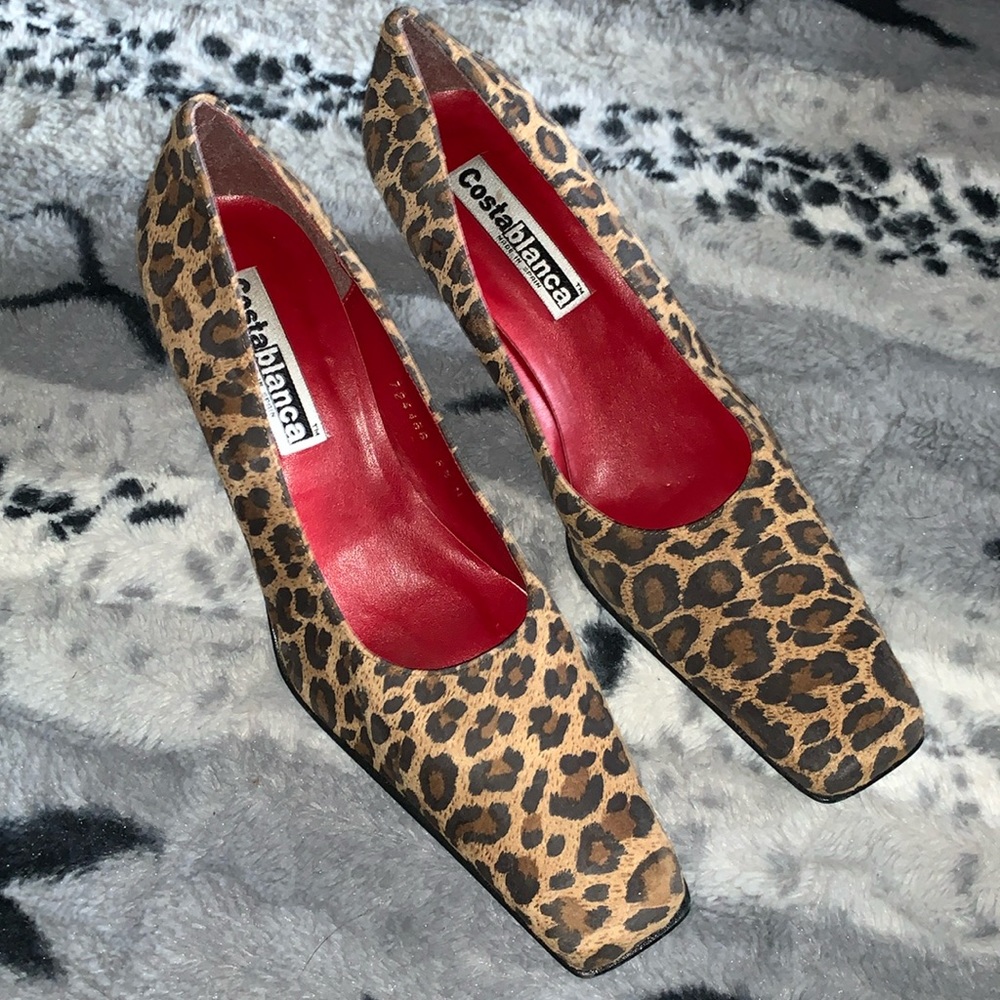 Costa Blanca Animal Print Heels — 8.5 Narrow - Picture 2 of 14